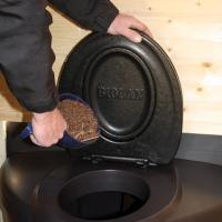 Rajouter de litiere pour toilette seche biolan populett