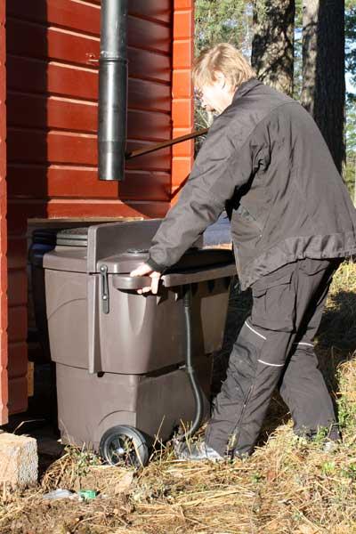 Toilette seche populett biolan 200 l changement du reservoir